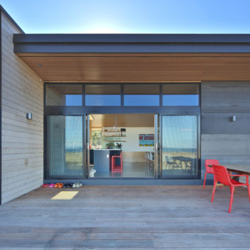 kingston beach house modern exterior
