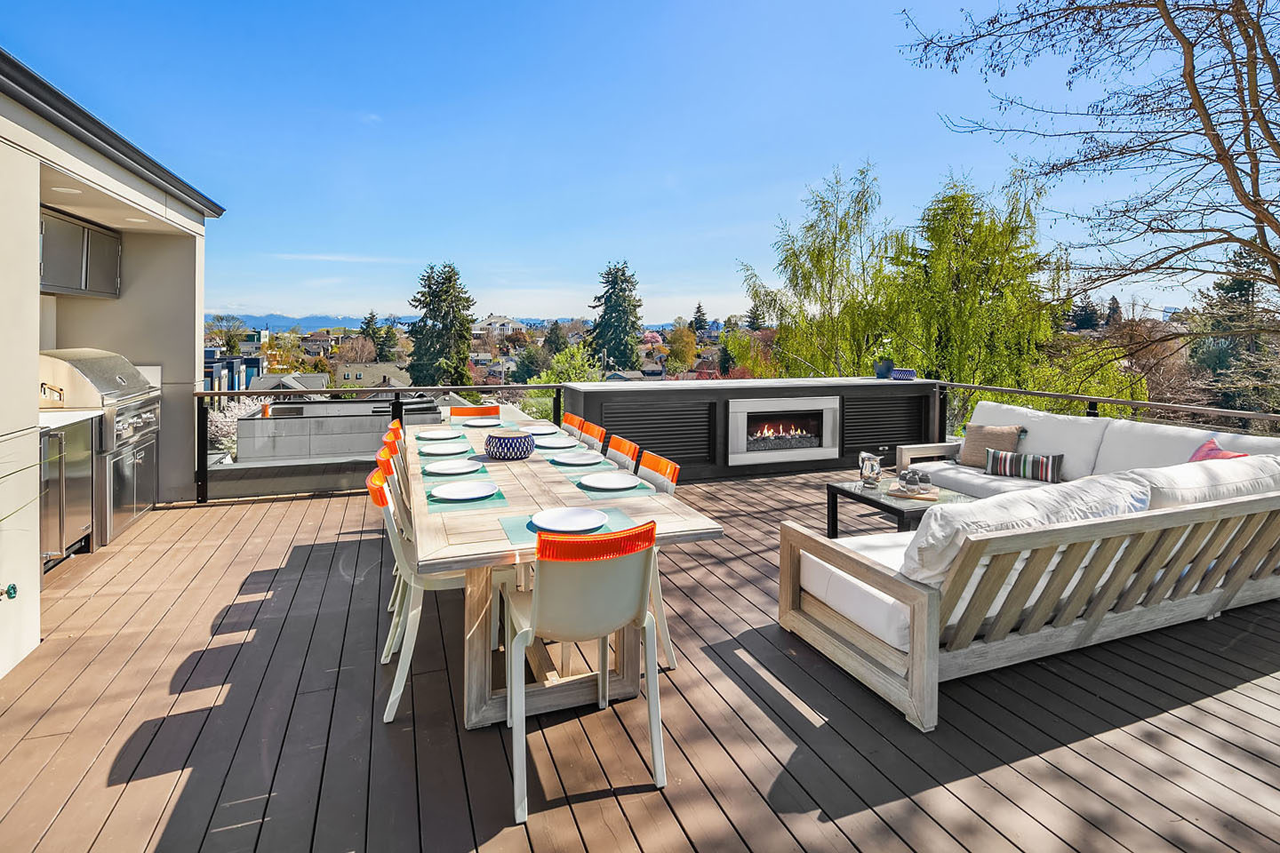 Modern roof deck in Queen Anne, Seattle, Washington
